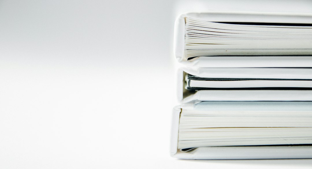 Stack of folders, representing error 0x80070091 the directory is not empty in Windows