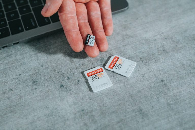How to format an SD card in Windows 11 and 10 (4 ways)