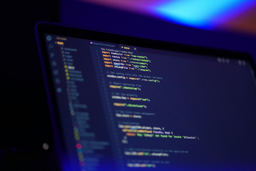 Code on a monitor, representing running DISM and SFC to repair the component store for 0x800f0831