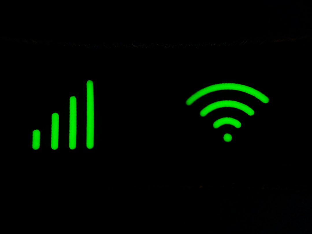 Network connection lights, a reminder to reset Windows Update components when updates can't connect