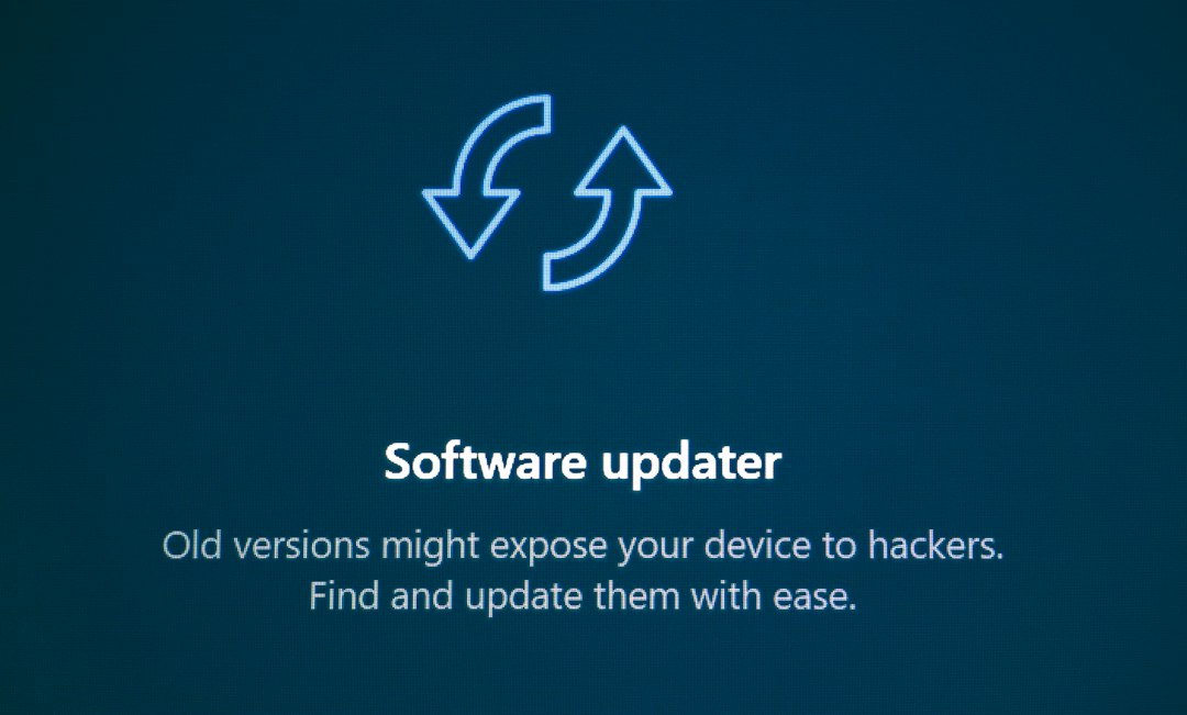 Software update icons with refresh arrows, representing Windows Update error 0x800f0831