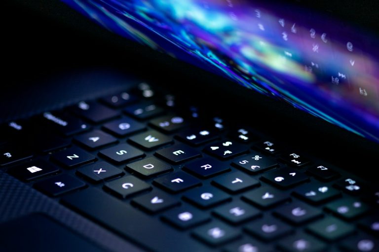 “The password is incorrect. Try again” at Windows sign-in: how to fix it